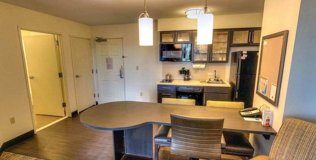 Candlewood Suites Sidney By Ihg Экстерьер фото